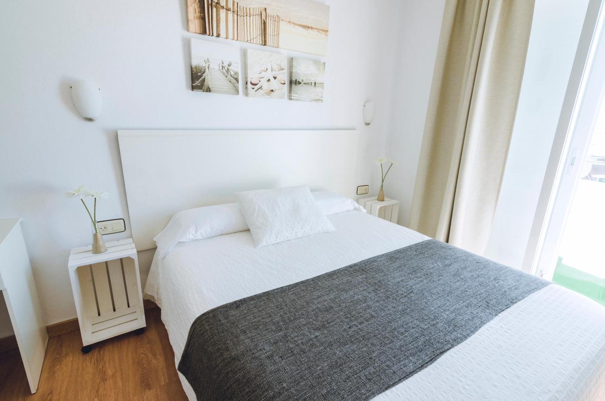Double Room Private Bathroom Sea View