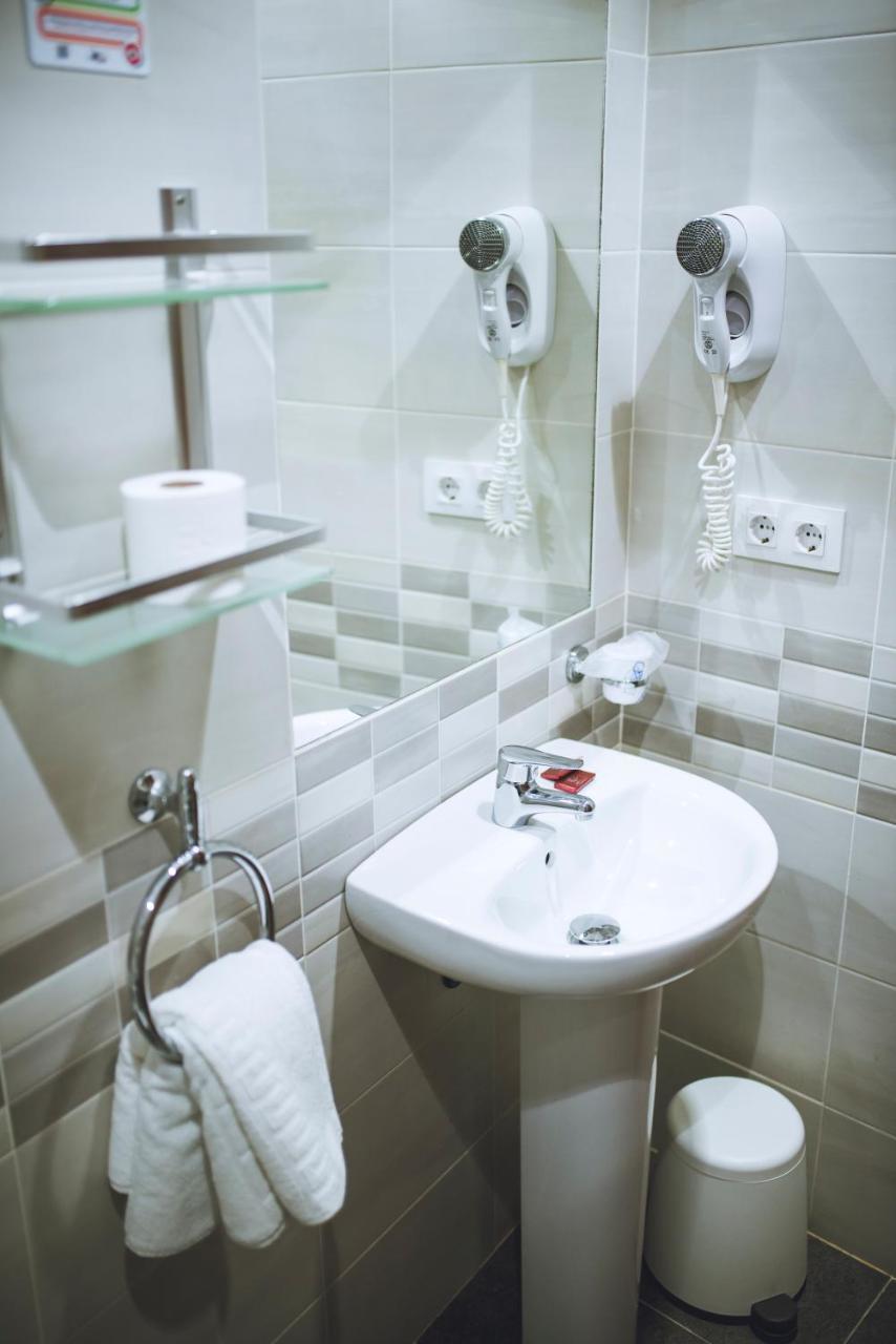 Habitación Doble con baño privado - 2 camas