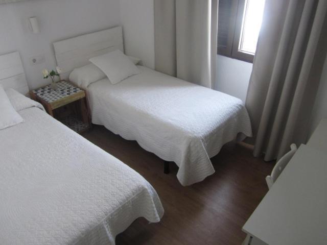 Twin Room Private Bathroom
